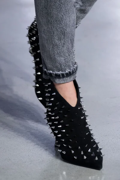 Look 27